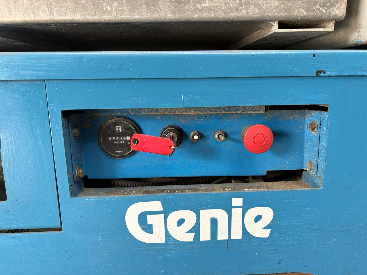 GENIE GR12 AERIAL WORK PLATFORM - Plataforma elevadora: foto 3 GENIE GR12 AERIAL WORK PLATFORM - Plataforma elevadora: foto 3