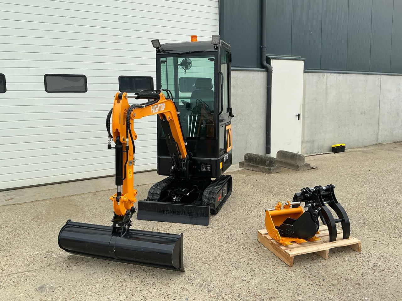 Hightop HT16 - Miniexcavadora: foto 2 Hightop HT16 - Miniexcavadora: foto 2