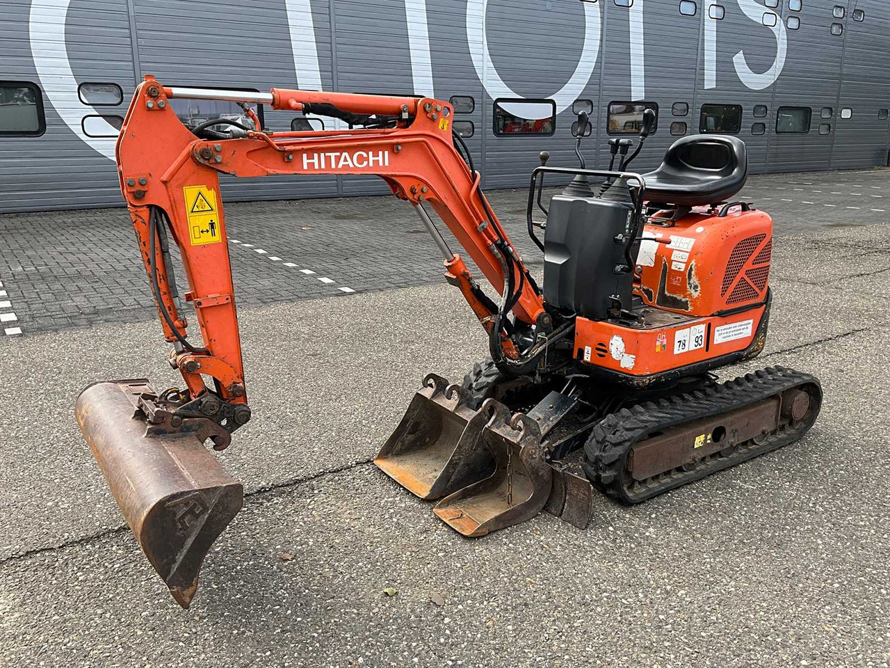 Hitachi ZX10U-2 - Miniexcavadora: foto 1 Hitachi ZX10U-2 - Miniexcavadora: foto 1
