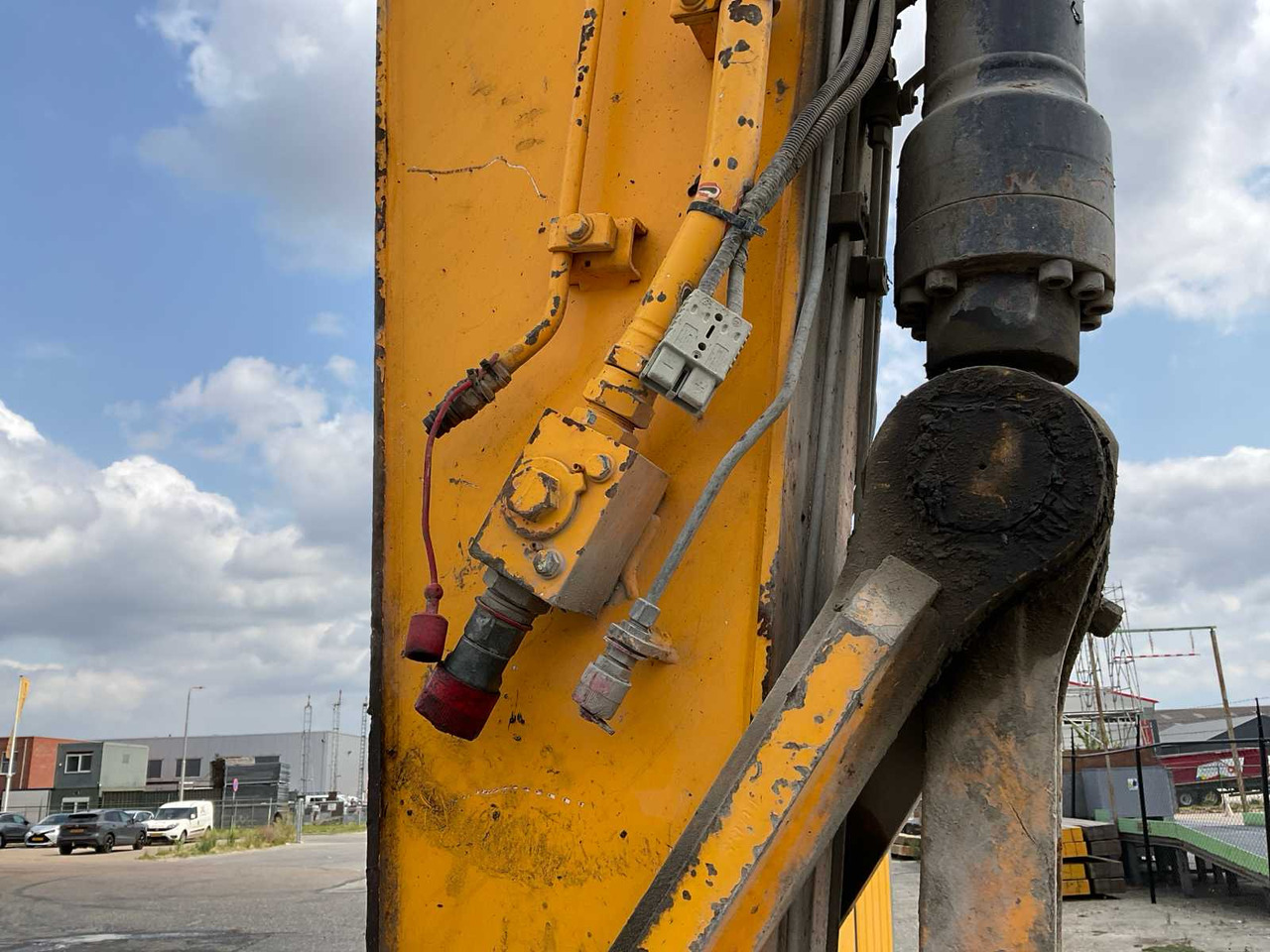 Excavadora de cadenas Hitachi ZX225USLC-5B: foto 18