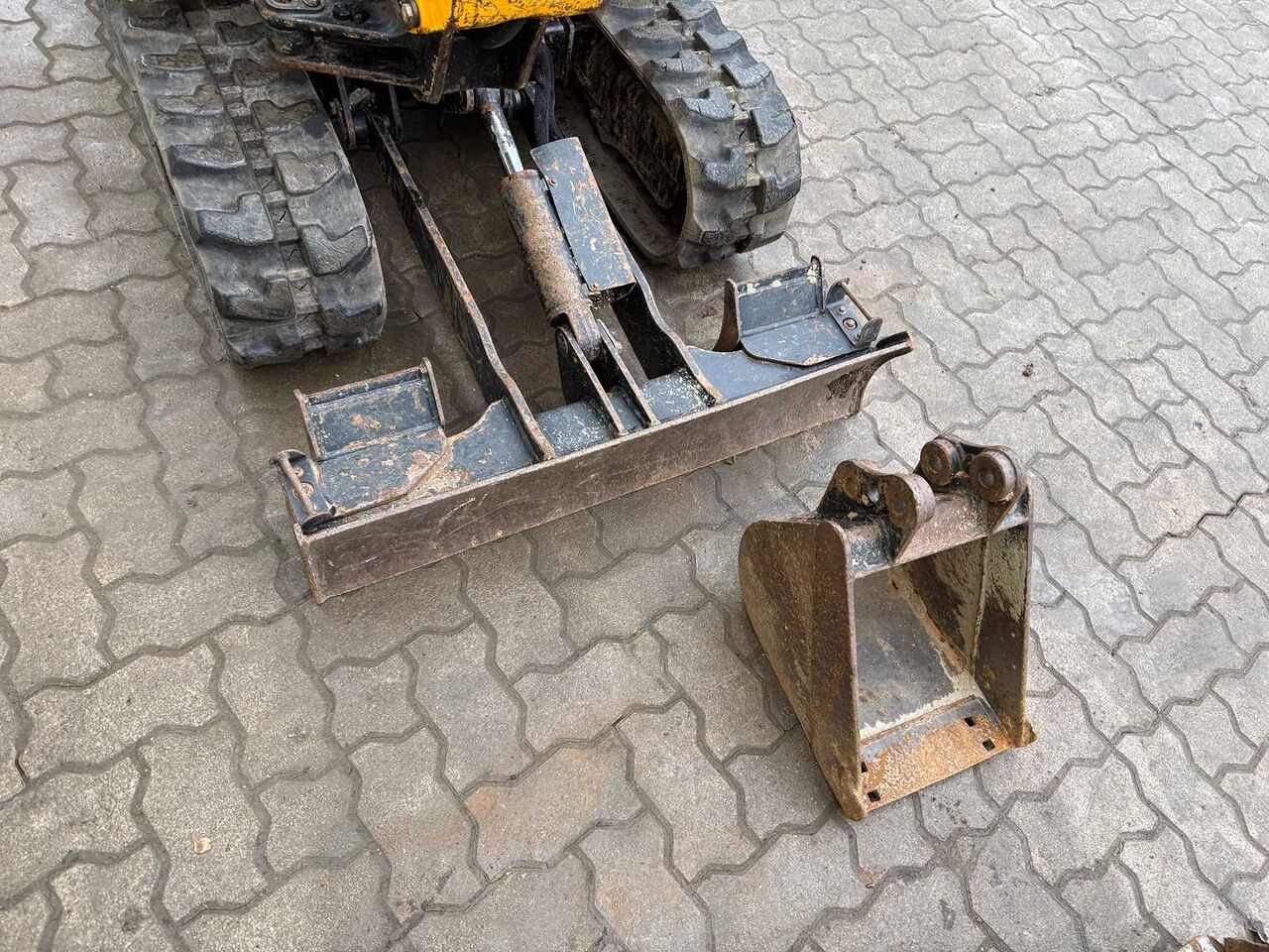 Miniexcavadora JCB - 16C-1 - 2022 - MINI EXCAVATOR - 2 X BUCKET: foto 15 Miniexcavadora JCB - 16C-1 - 2022 - MINI EXCAVATOR - 2 X BUCKET: foto 15