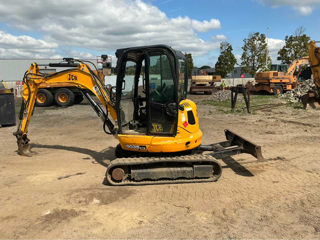 JCB 8035 - Miniexcavadora: foto 3 JCB 8035 - Miniexcavadora: foto 3