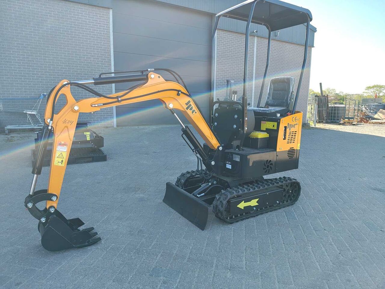 JPC - 2025 - HT12 - MINI EXCAVATOR - Miniexcavadora: foto 1 JPC - 2025 - HT12 - MINI EXCAVATOR - Miniexcavadora: foto 1