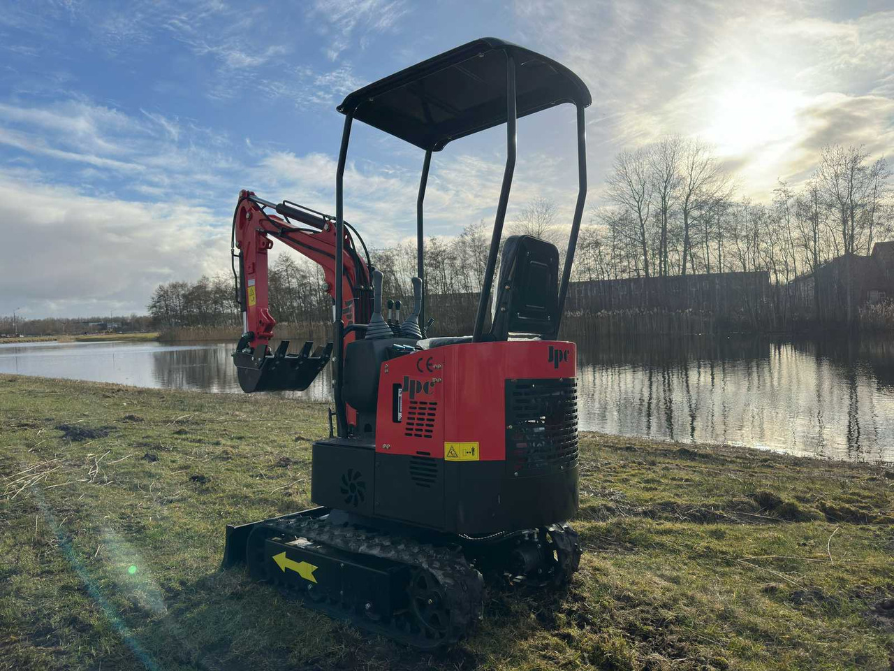 JPC HT12 - Miniexcavadora: foto 4 JPC HT12 - Miniexcavadora: foto 4