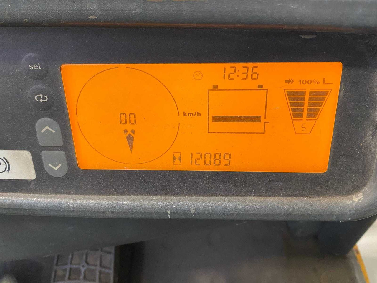 JUNGHEINRICH - EFG216K - FORKLIFT TRUCK - Carretilla elevadora: foto 5 JUNGHEINRICH - EFG216K - FORKLIFT TRUCK - Carretilla elevadora: foto 5