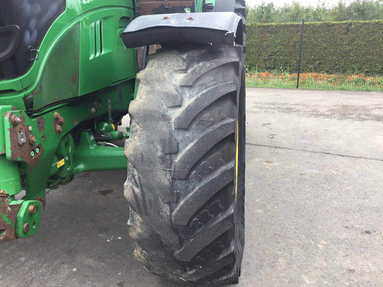 John Deere 6210R - Tractor: foto 4 John Deere 6210R - Tractor: foto 4