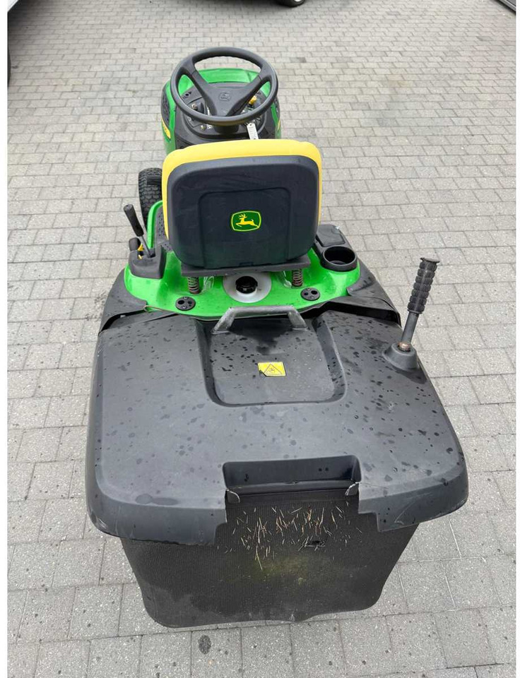 John Deere X155R - Cortacésped: foto 3 John Deere X155R - Cortacésped: foto 3