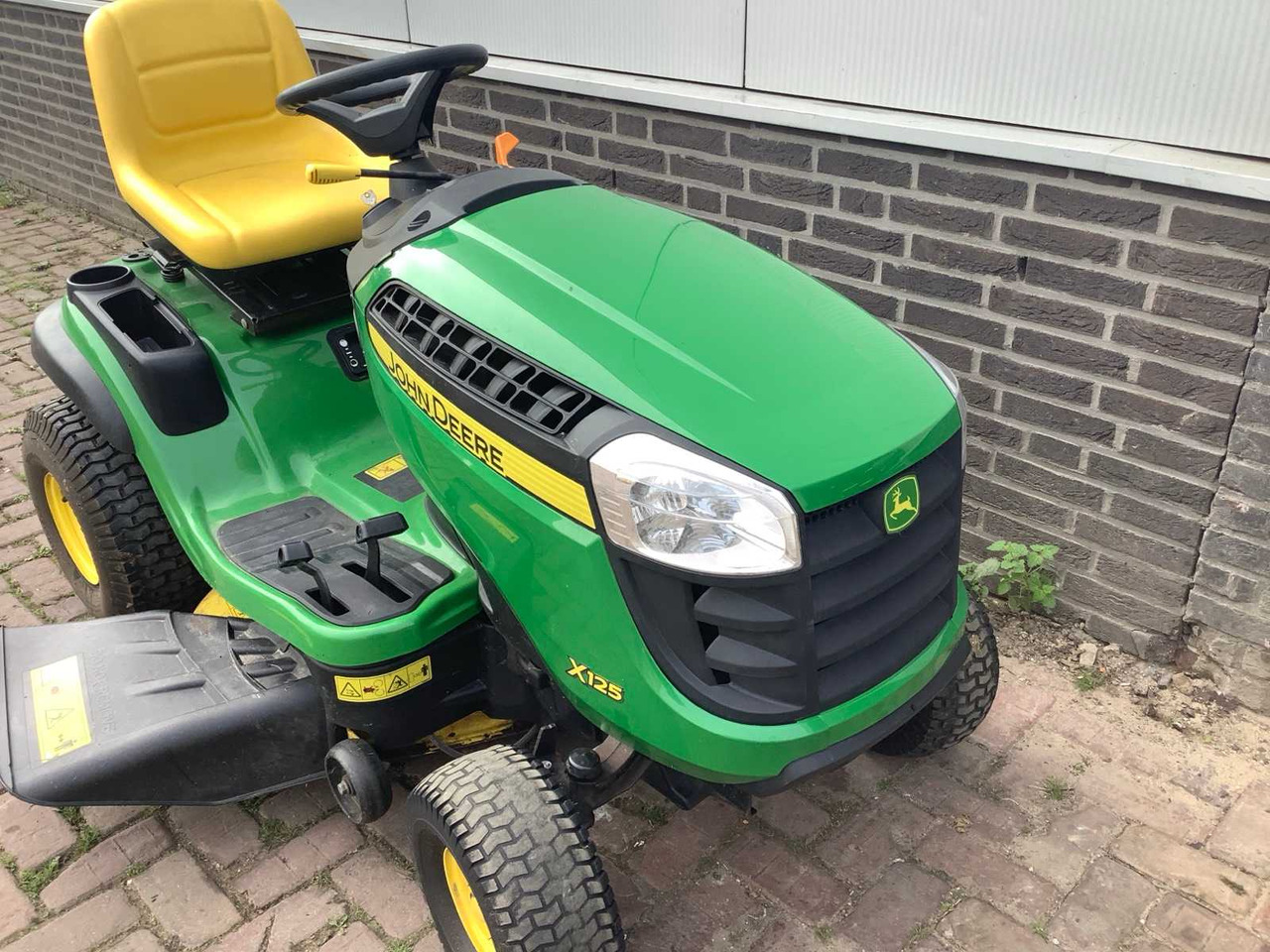 John Deere x125 - Cortacésped: foto 4 John Deere x125 - Cortacésped: foto 4