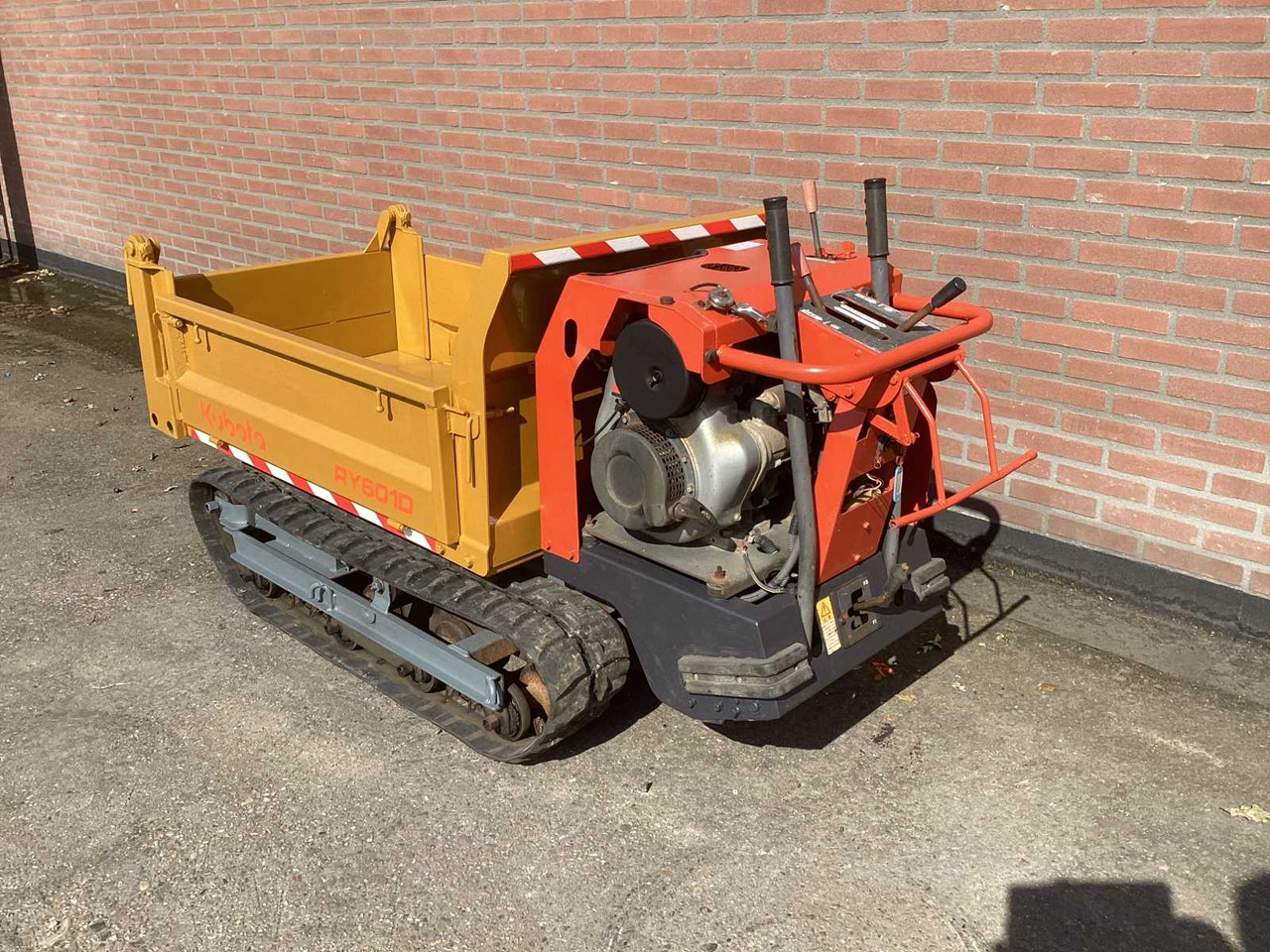 KUBOTA RY601D-3 - Dúmper: foto 4 KUBOTA RY601D-3 - Dúmper: foto 4