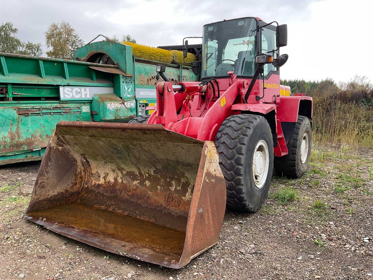 Komatsu WA270 - Cargadora de ruedas: foto 1 Komatsu WA270 - Cargadora de ruedas: foto 1