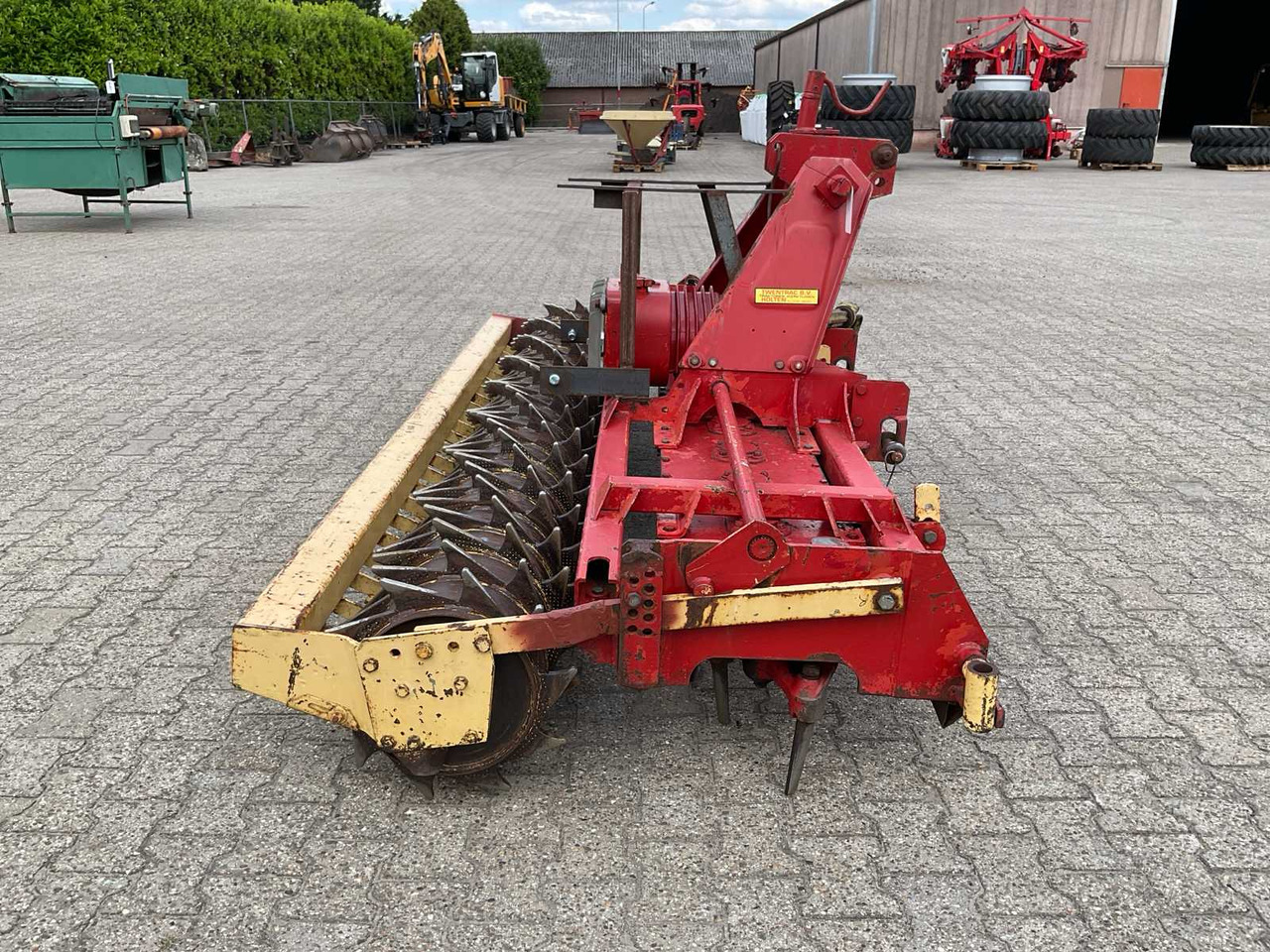 Krone KES 150/3000 - Grada rotativa: foto 4 Krone KES 150/3000 - Grada rotativa: foto 4