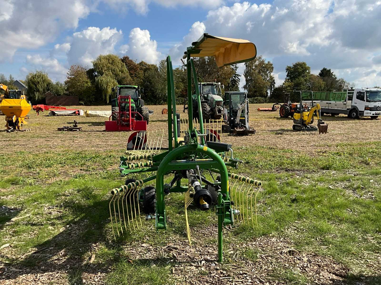 Krone Swadro S380 KS102-04 - Maquinaria de henificación: foto 2 Krone Swadro S380 KS102-04 - Maquinaria de henificación: foto 2