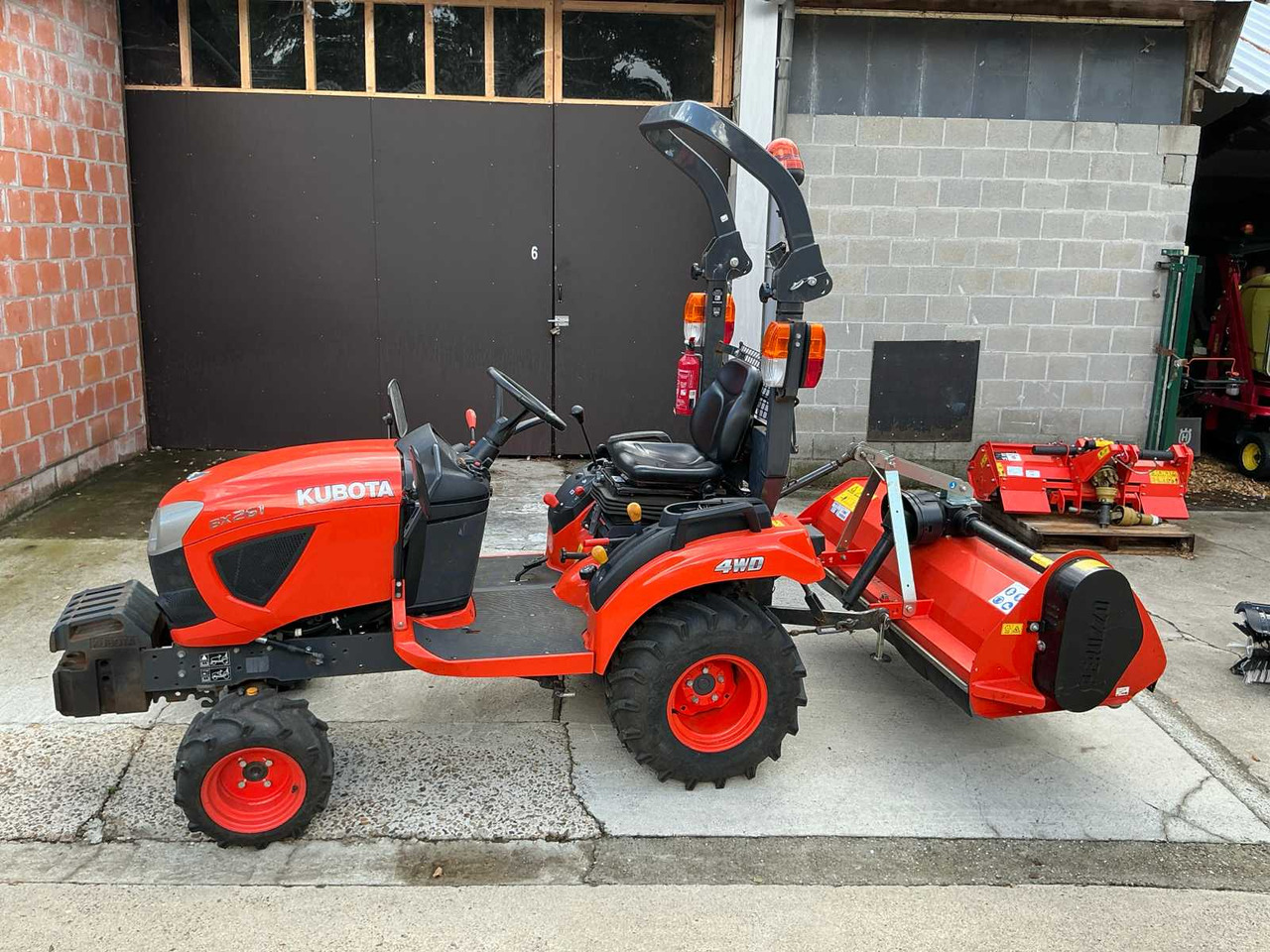Kubota BX261 - Tractor viñedo/ Frutero: foto 3 Kubota BX261 - Tractor viñedo/ Frutero: foto 3