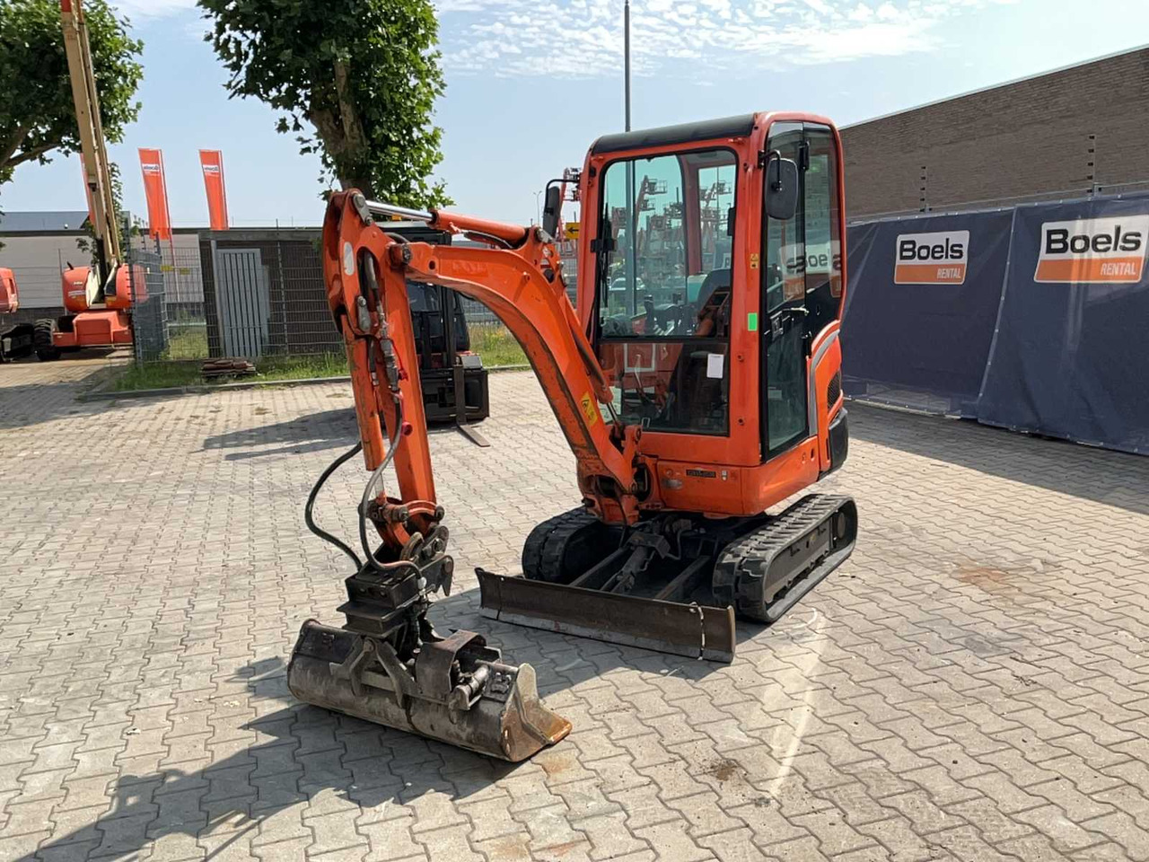 Kubota KX016-4 - Miniexcavadora: foto 2 Kubota KX016-4 - Miniexcavadora: foto 2