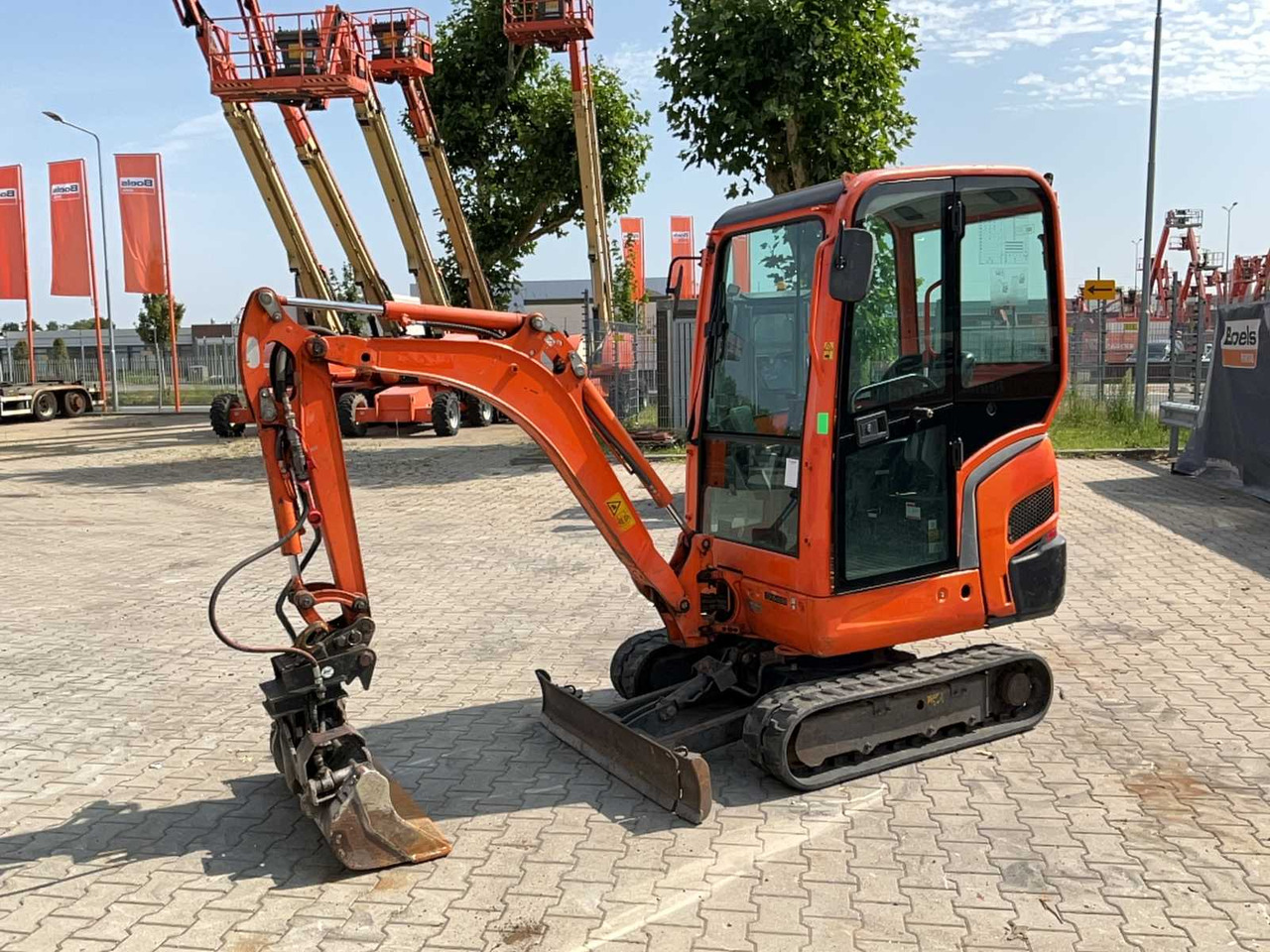 Kubota KX016-4 - Miniexcavadora: foto 1 Kubota KX016-4 - Miniexcavadora: foto 1