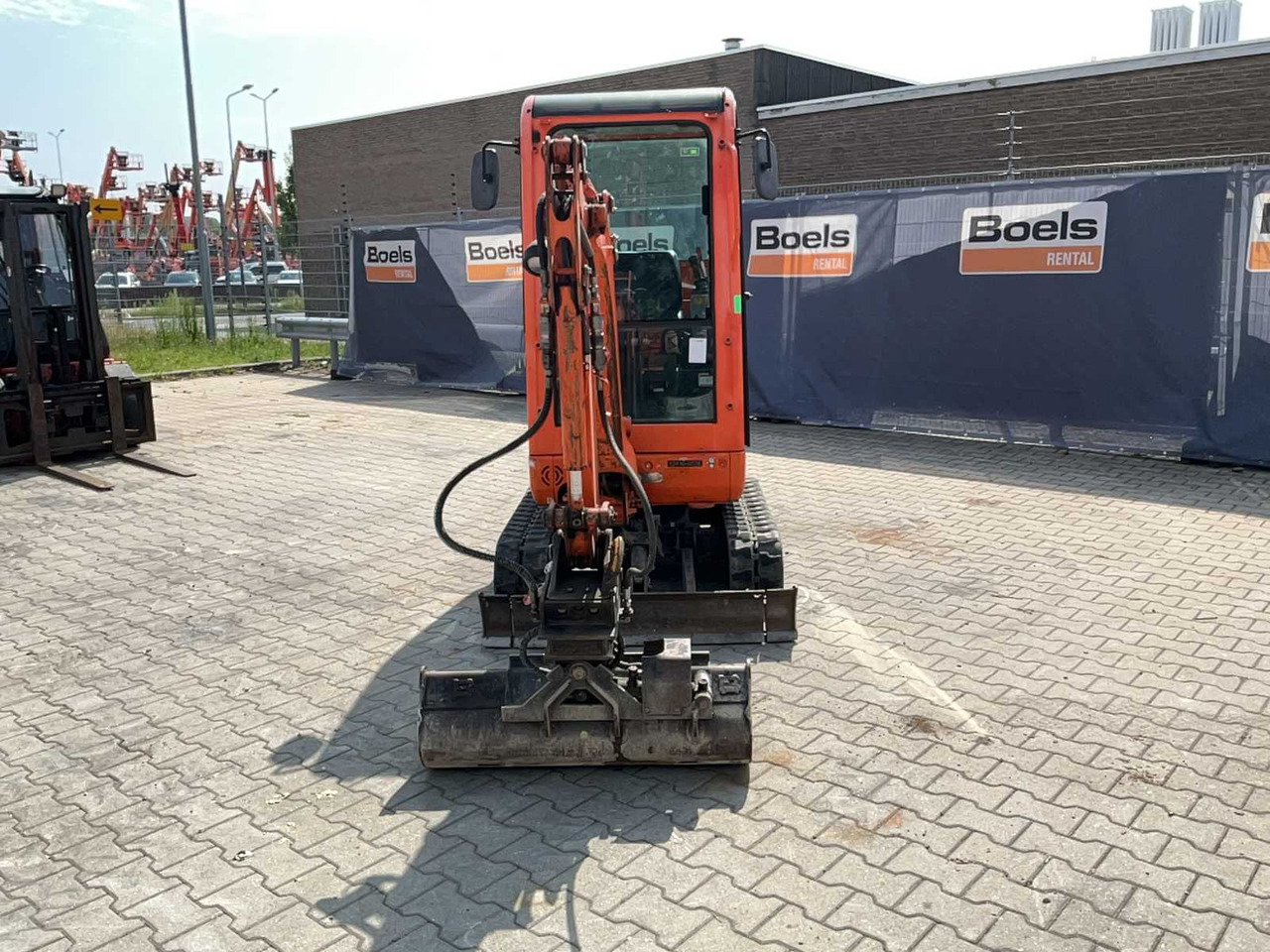 Kubota KX016-4 - Miniexcavadora: foto 3 Kubota KX016-4 - Miniexcavadora: foto 3