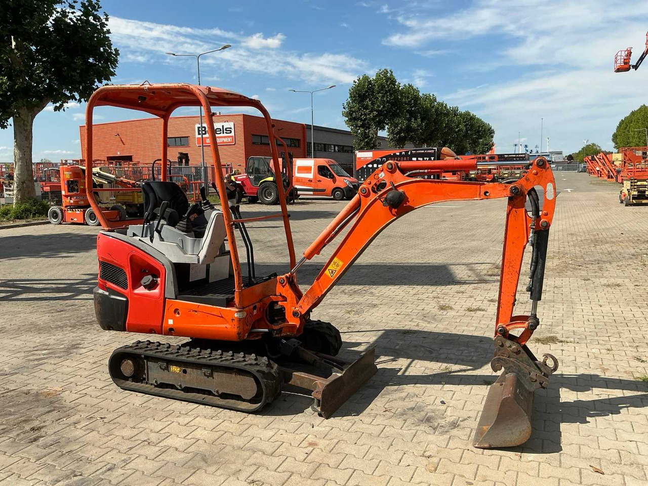 Kubota KX016-4HG - Miniexcavadora: foto 5 Kubota KX016-4HG - Miniexcavadora: foto 5