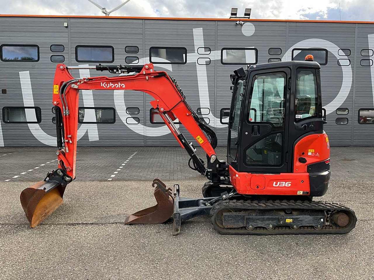 Kubota U36-4 - Miniexcavadora: foto 2 Kubota U36-4 - Miniexcavadora: foto 2