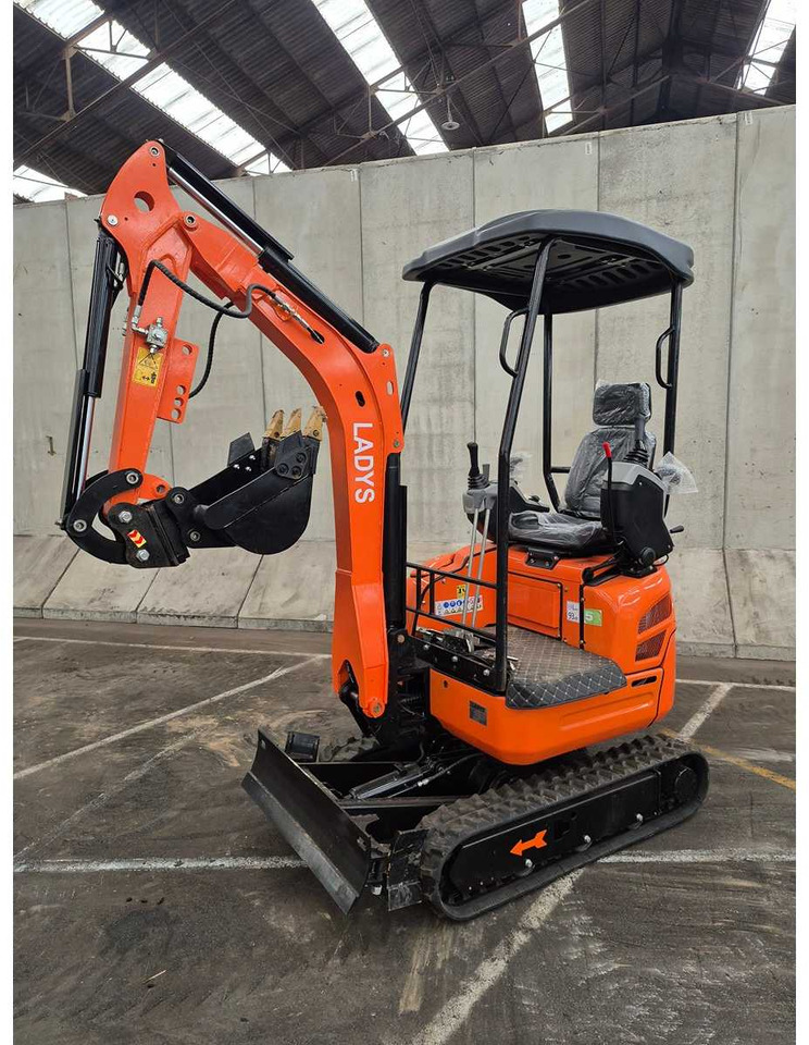 LADYS - 2025 - DY20 - MINI EXCAVATOR - Miniexcavadora: foto 2 LADYS - 2025 - DY20 - MINI EXCAVATOR - Miniexcavadora: foto 2