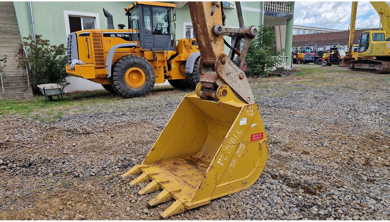 Excavadora de cadenas LIEBHERR R920: foto 27