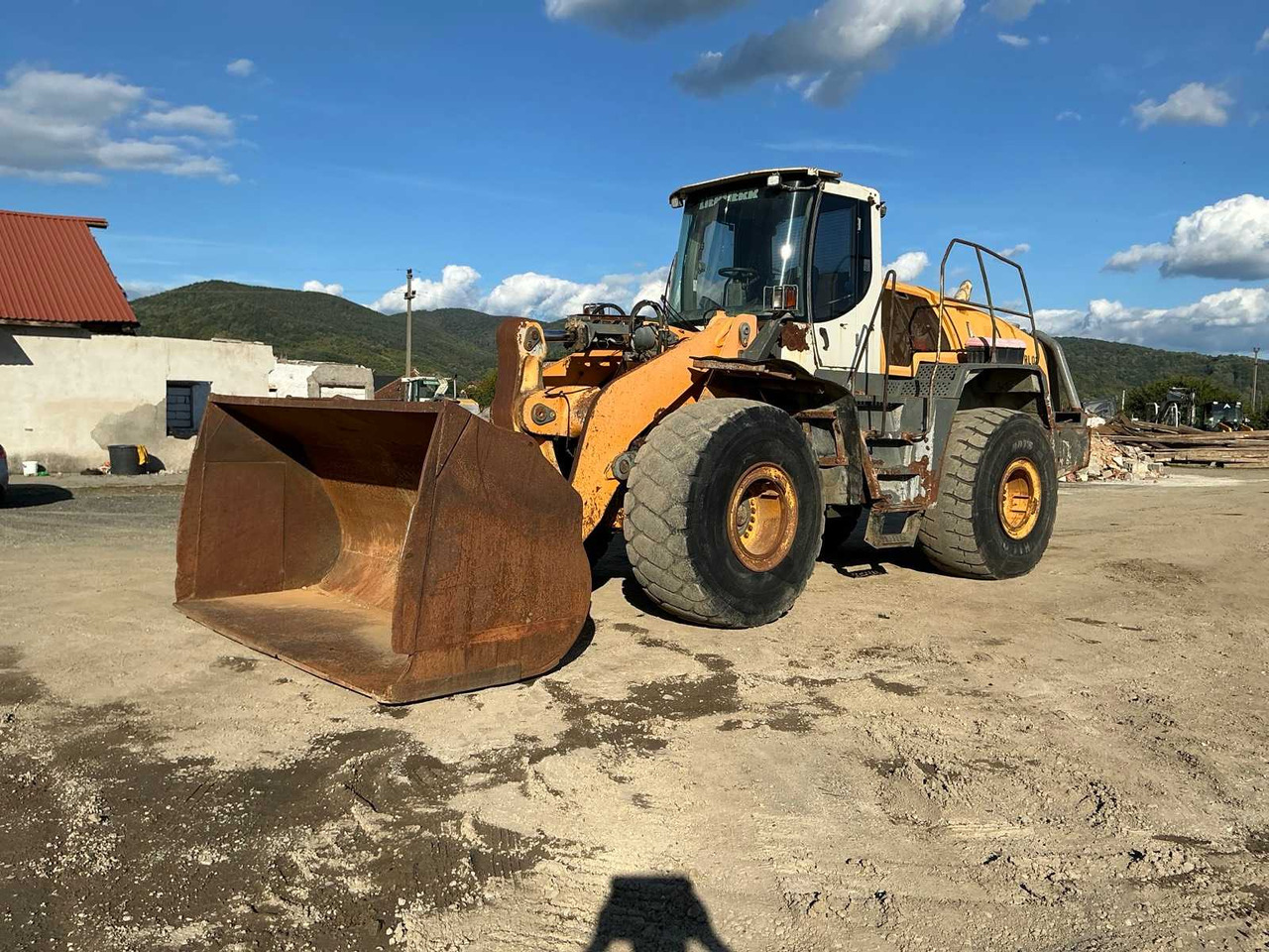 Liebherr L576 - Cargadora de ruedas: foto 1 Liebherr L576 - Cargadora de ruedas: foto 1