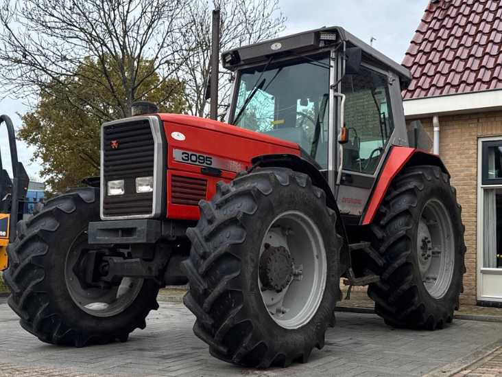 Massey-Ferguson MASSEY-FERGUSON - 3095 DATATRONIC - ALL-WHEEL DRIVE AGRICULTURAL TRACTOR - Tractor: foto 1 Massey-Ferguson MASSEY-FERGUSON - 3095 DATATRONIC - ALL-WHEEL DRIVE AGRICULTURAL TRACTOR - Tractor: foto 1