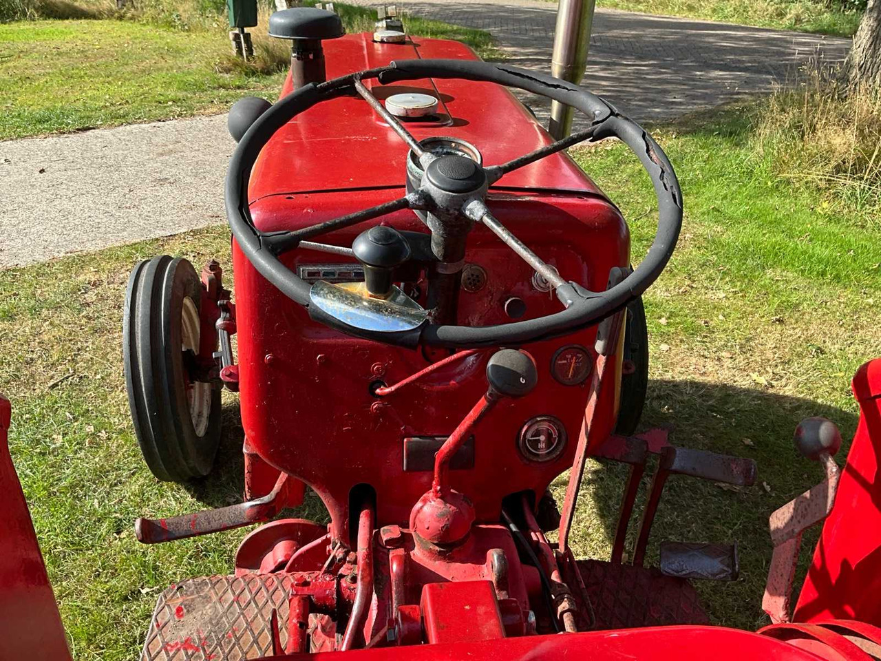 Tractor McCormick D-432: foto 13