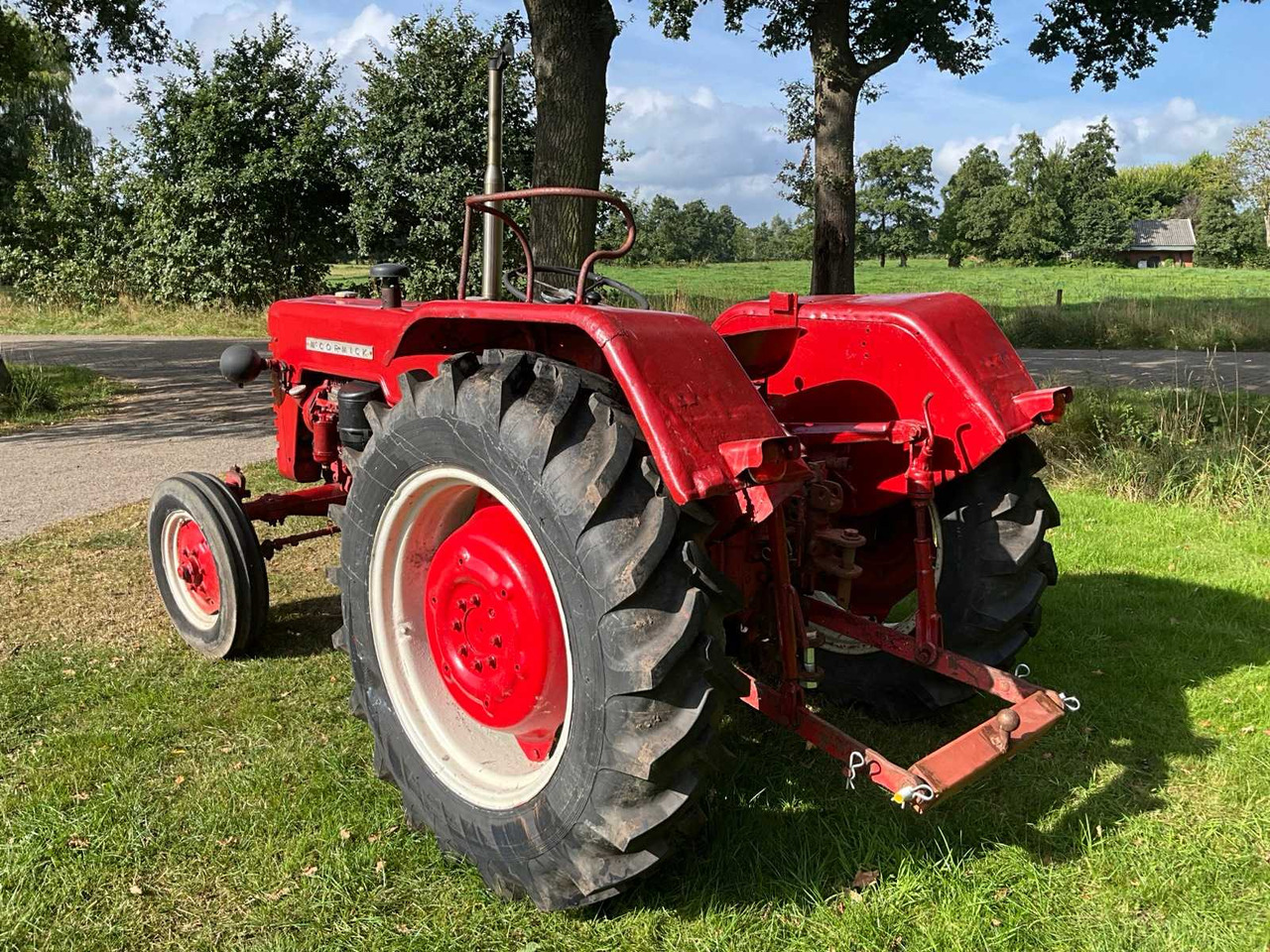 Tractor McCormick D-432: foto 6