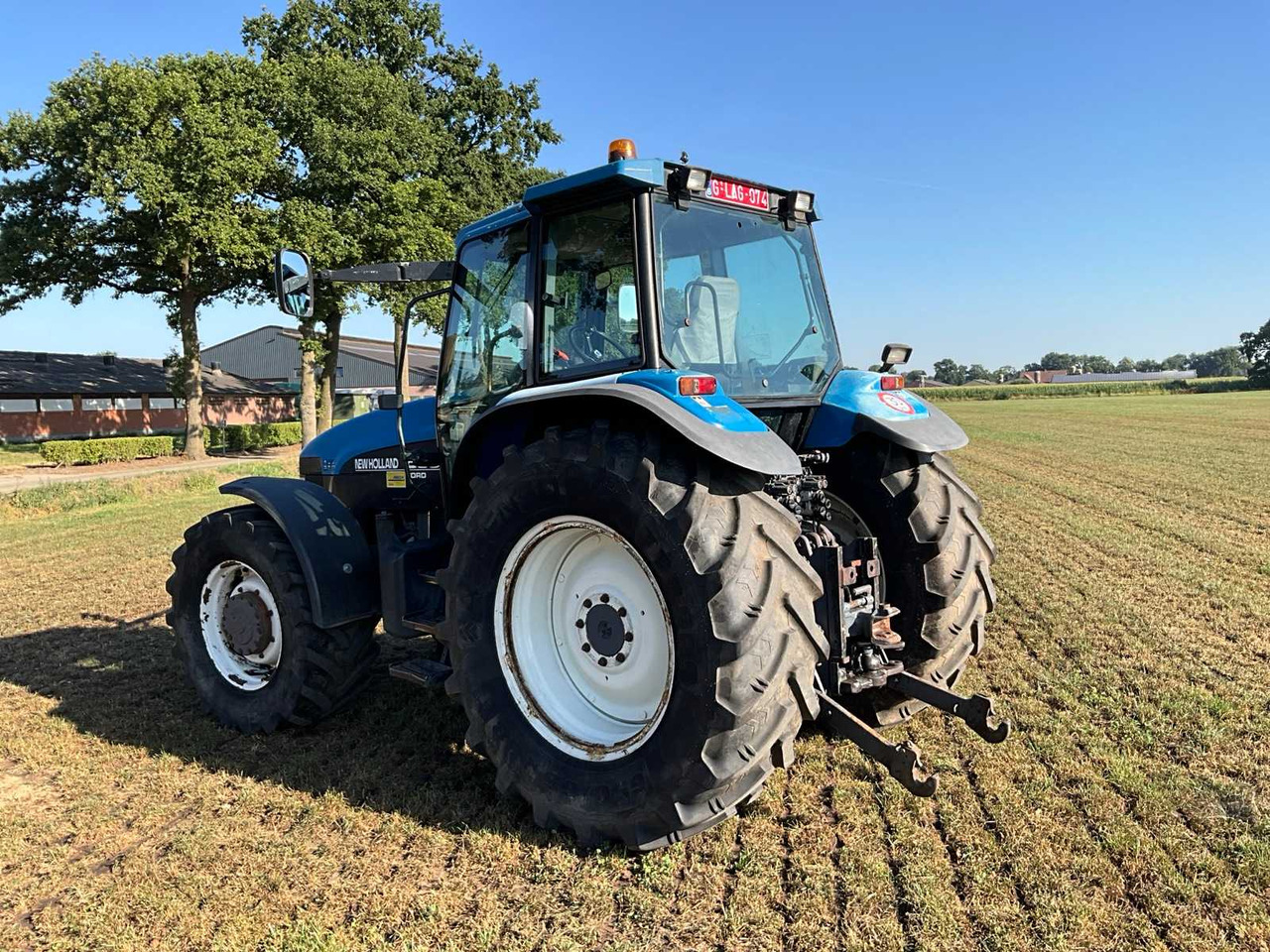 New Holland 8360 DT - Tractor: foto 3 New Holland 8360 DT - Tractor: foto 3