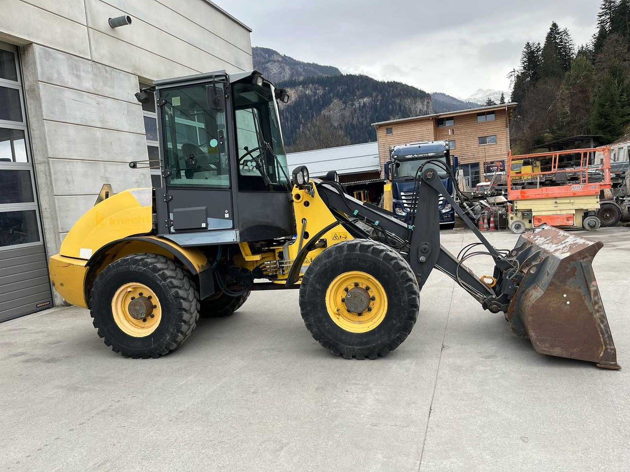 New Holland W60 - Cargadora de ruedas: foto 1 New Holland W60 - Cargadora de ruedas: foto 1
