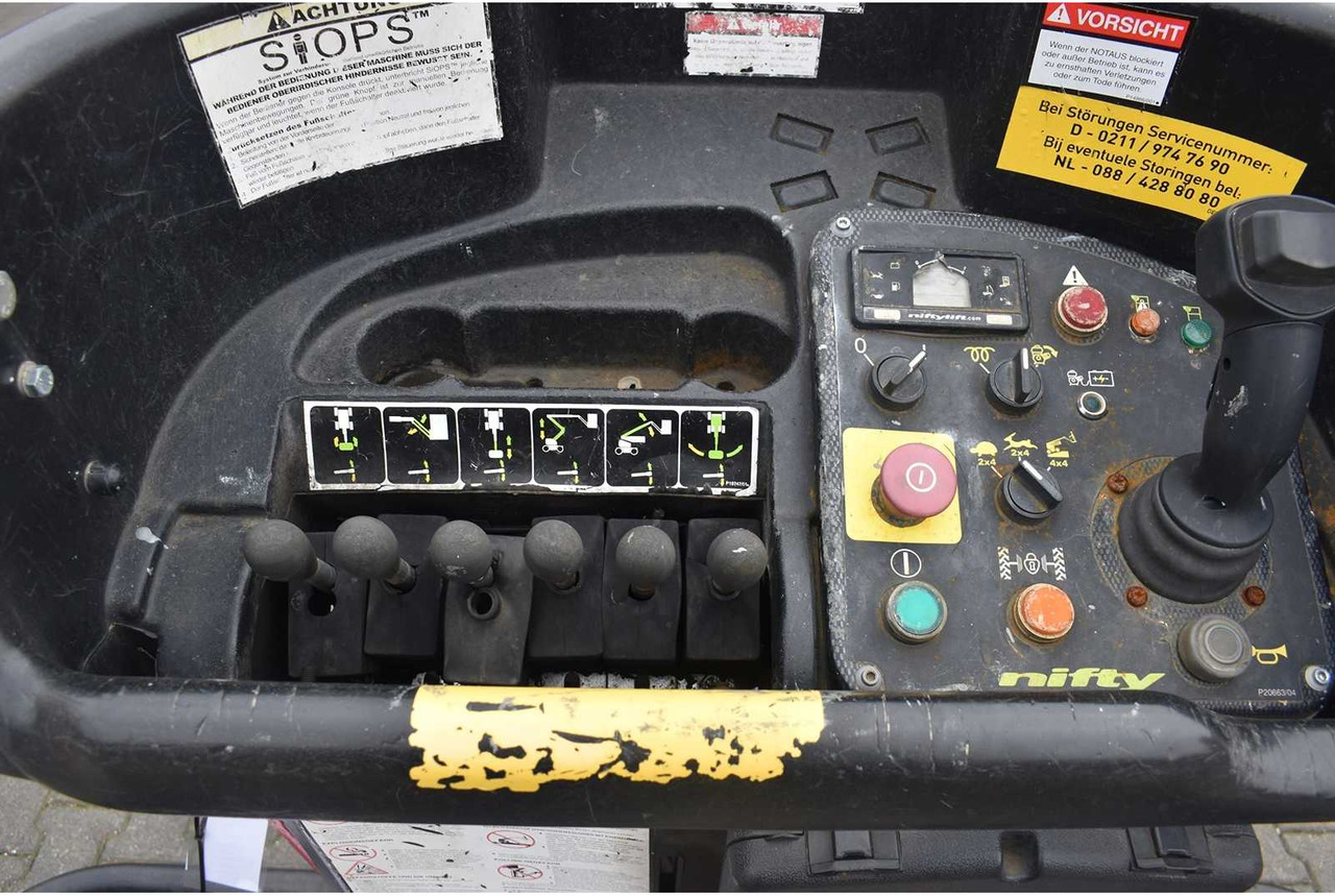 Nifty Lift BS2191-HR21 - Plataforma elevadora: foto 3 Nifty Lift BS2191-HR21 - Plataforma elevadora: foto 3