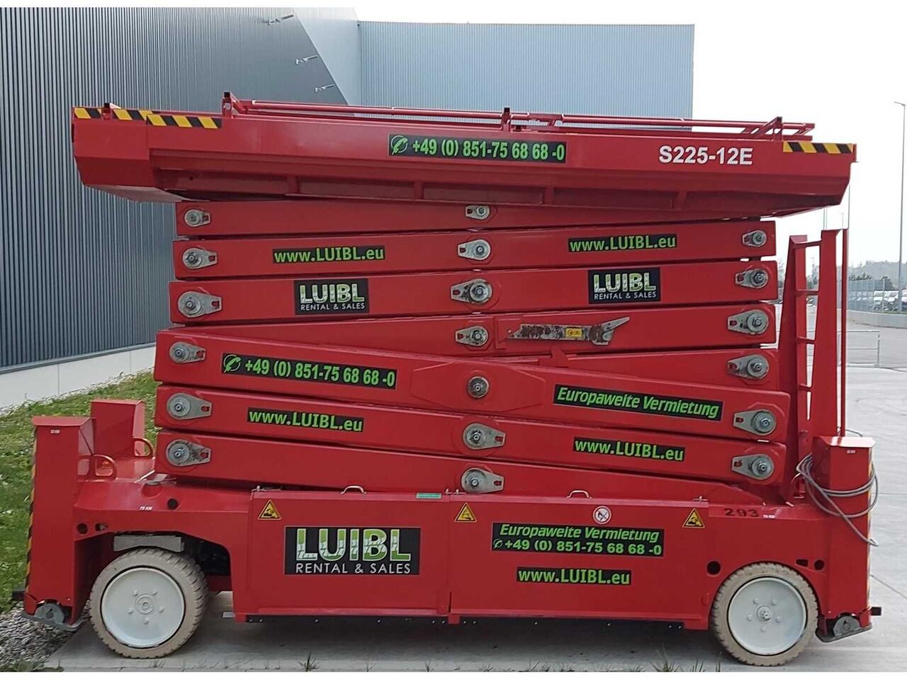 PB - PB-S225-12ES - 2016 - AERIAL WORK PLATFORM - SCISSOR LIFT ELECTRIC APPROX. 22.5M M.SUPPORTS NARROW / NON-MARKING TIRES - SCRISSOR LIFT - Plataforma elevadora: foto 1 PB - PB-S225-12ES - 2016 - AERIAL WORK PLATFORM - SCISSOR LIFT ELECTRIC APPROX. 22.5M M.SUPPORTS NARROW / NON-MARKING TIRES - SCRISSOR LIFT - Plataforma elevadora: foto 1