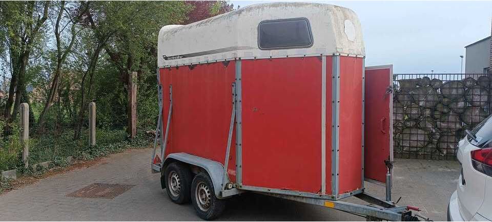 1998 ATEC 2 HORSEPOWER VAN TRAILER VAN - Remolque: foto 2 1998 ATEC 2 HORSEPOWER VAN TRAILER VAN - Remolque: foto 2
