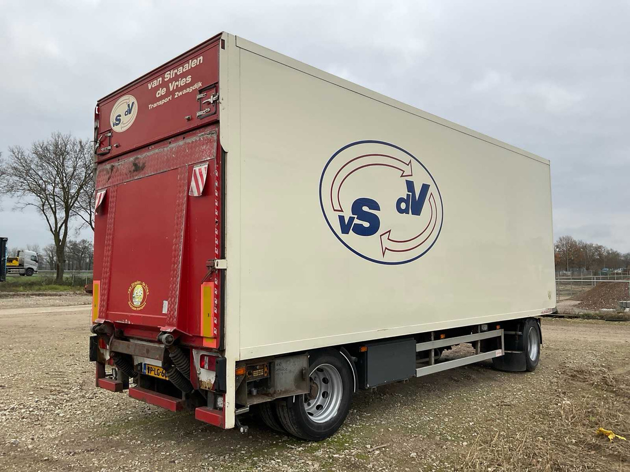 2004 VOGELZANG VA-10-10GB SLIM FRIDGE TRAILER - Remolque: foto 5 2004 VOGELZANG VA-10-10GB SLIM FRIDGE TRAILER - Remolque: foto 5