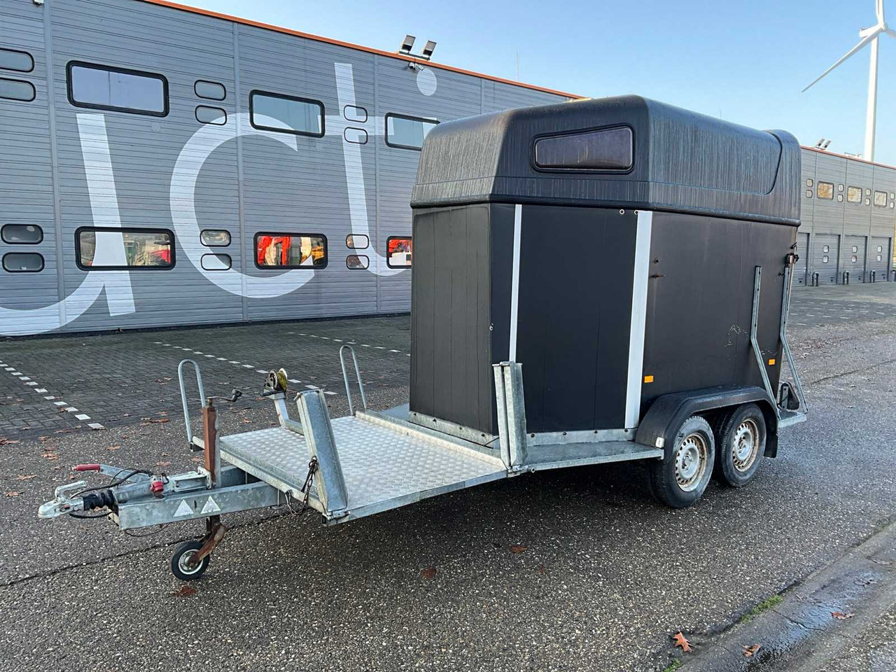 2006 HOTRARIJS PT-2600SS HORSE TRAILER WT-HN-61 - Remolque: foto 1 2006 HOTRARIJS PT-2600SS HORSE TRAILER WT-HN-61 - Remolque: foto 1