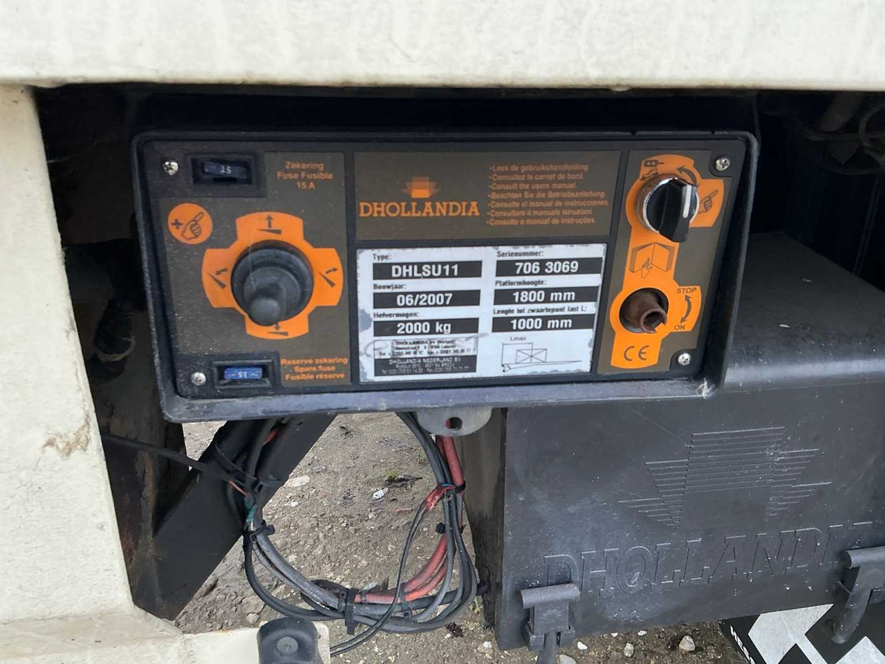 Remolque 2007 DRACO AXS220 CONDITIONED DRAWSTRING TRAILER: foto 9 Remolque 2007 DRACO AXS220 CONDITIONED DRAWSTRING TRAILER: foto 9