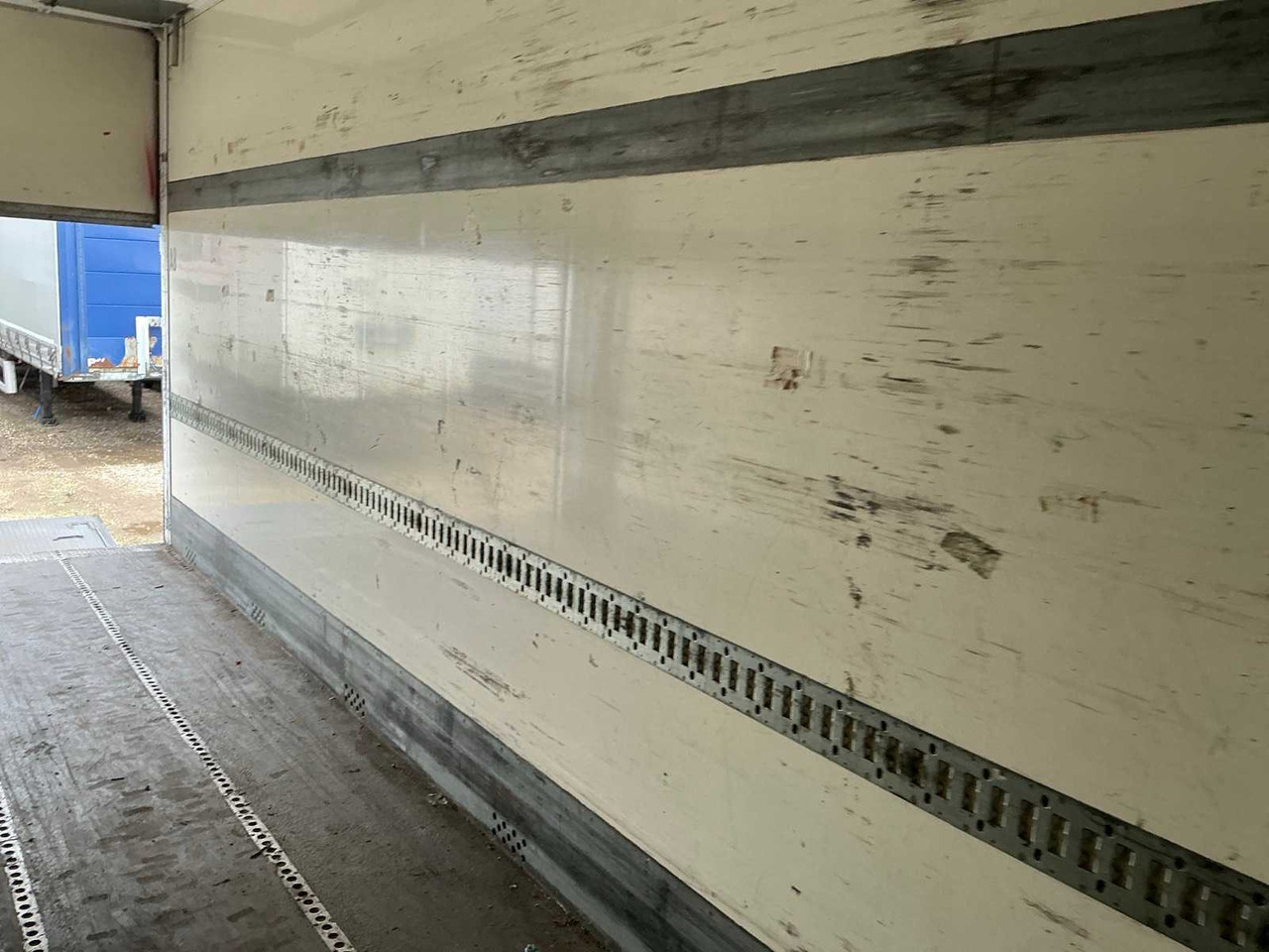 Remolque 2007 DRACO AXS220 CONDITIONED DRAWSTRING TRAILER: foto 19 Remolque 2007 DRACO AXS220 CONDITIONED DRAWSTRING TRAILER: foto 19