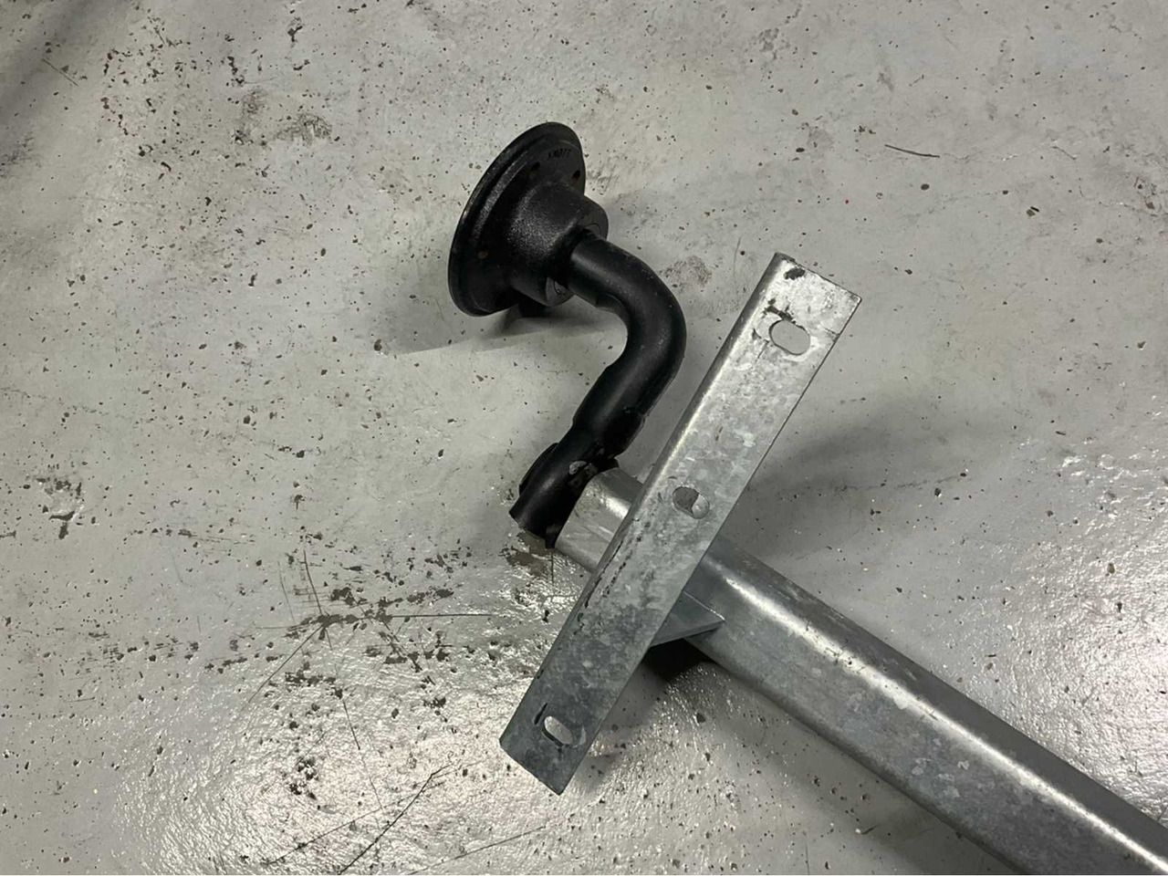 KNOTT UNBRAKED AXLE - Remolque: foto 4 KNOTT UNBRAKED AXLE - Remolque: foto 4