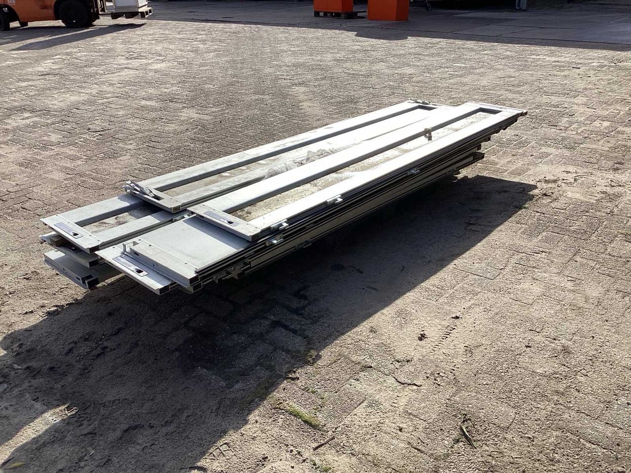 TRAILER PARTS AND ACCESSORIES - Remolque: foto 2 TRAILER PARTS AND ACCESSORIES - Remolque: foto 2