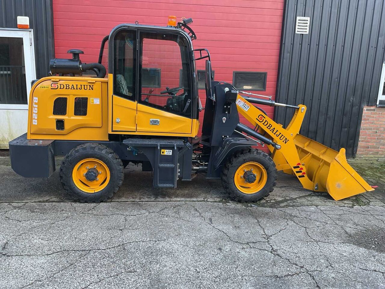 SDBAIJUN BJ928 SHOVEL / WHEEL LOADER - Cargadora de ruedas: foto 5 SDBAIJUN BJ928 SHOVEL / WHEEL LOADER - Cargadora de ruedas: foto 5
