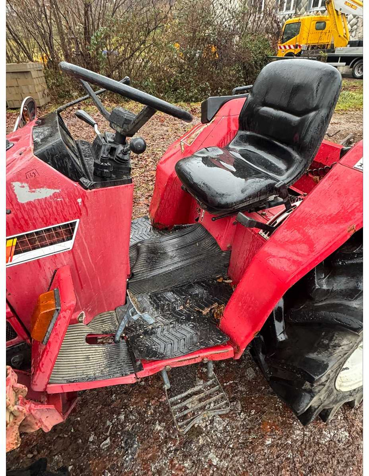 SHIBAURA - D23F - 4WD AGRICULTURAL TRACTOR - Tractor: foto 3 SHIBAURA - D23F - 4WD AGRICULTURAL TRACTOR - Tractor: foto 3