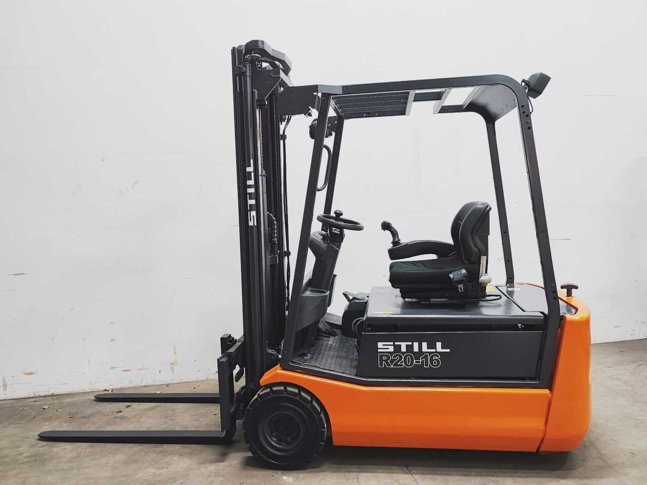 STILL - 2003 - R20-16 - FORKLIFT TRUCK - Carretilla elevadora: foto 4 STILL - 2003 - R20-16 - FORKLIFT TRUCK - Carretilla elevadora: foto 4