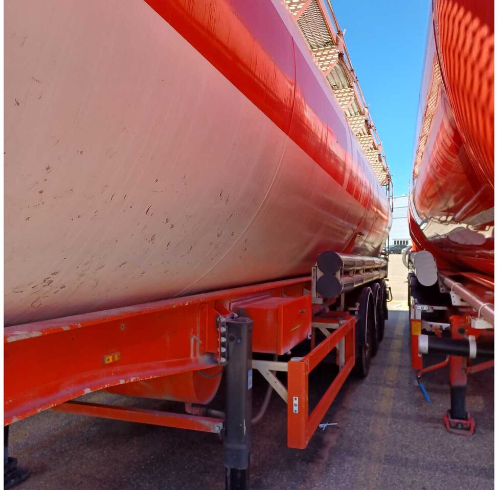 2001 FELDBINDER KIP 63 3 SEMI-TRAILER (75165-162) - Semirremolque: foto 4 2001 FELDBINDER KIP 63 3 SEMI-TRAILER (75165-162) - Semirremolque: foto 4