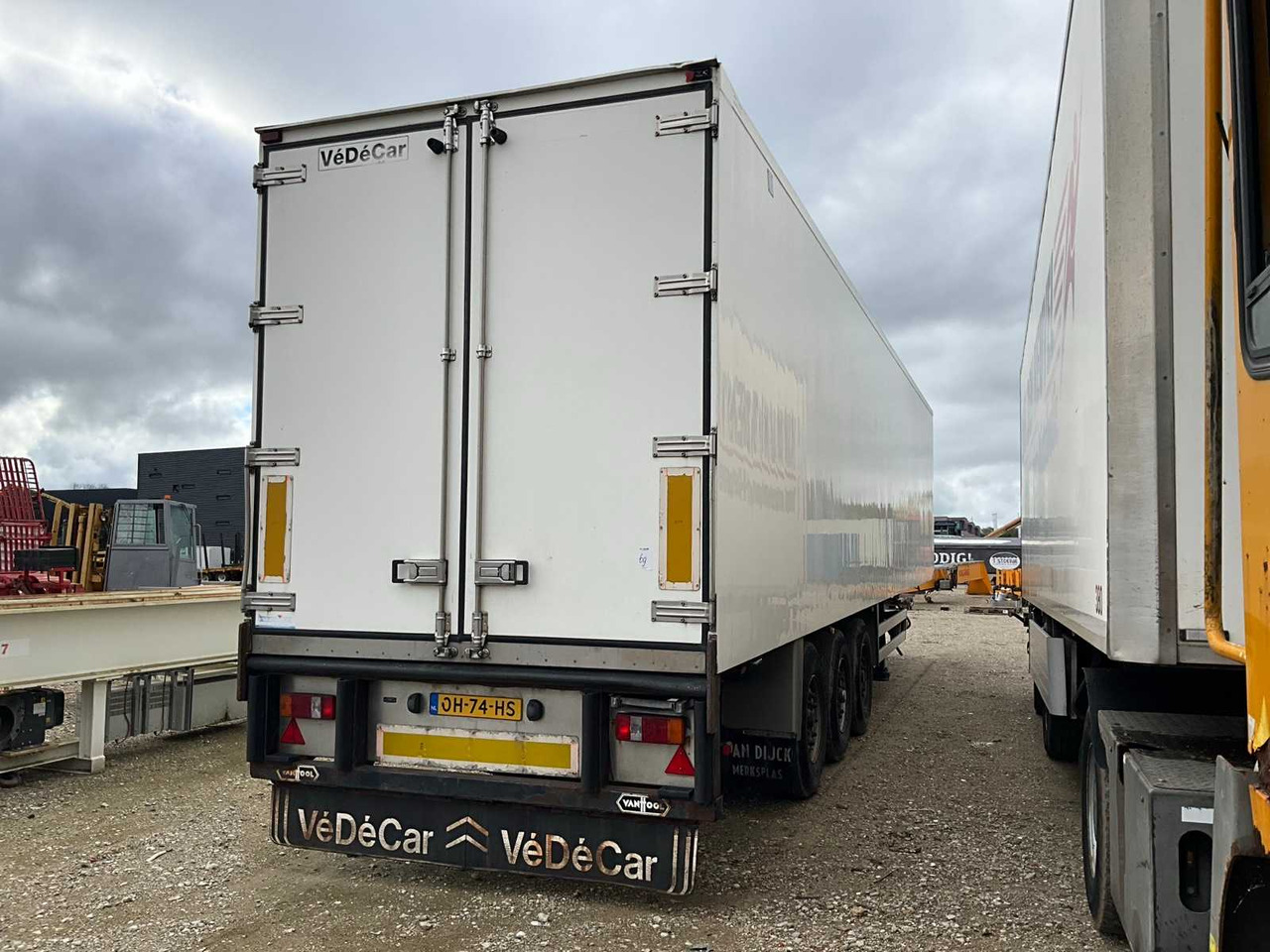 2003 VAN HOOL 3B0049 CONDITIONED SEMI-TRAILER - Semirremolque: foto 4 2003 VAN HOOL 3B0049 CONDITIONED SEMI-TRAILER - Semirremolque: foto 4