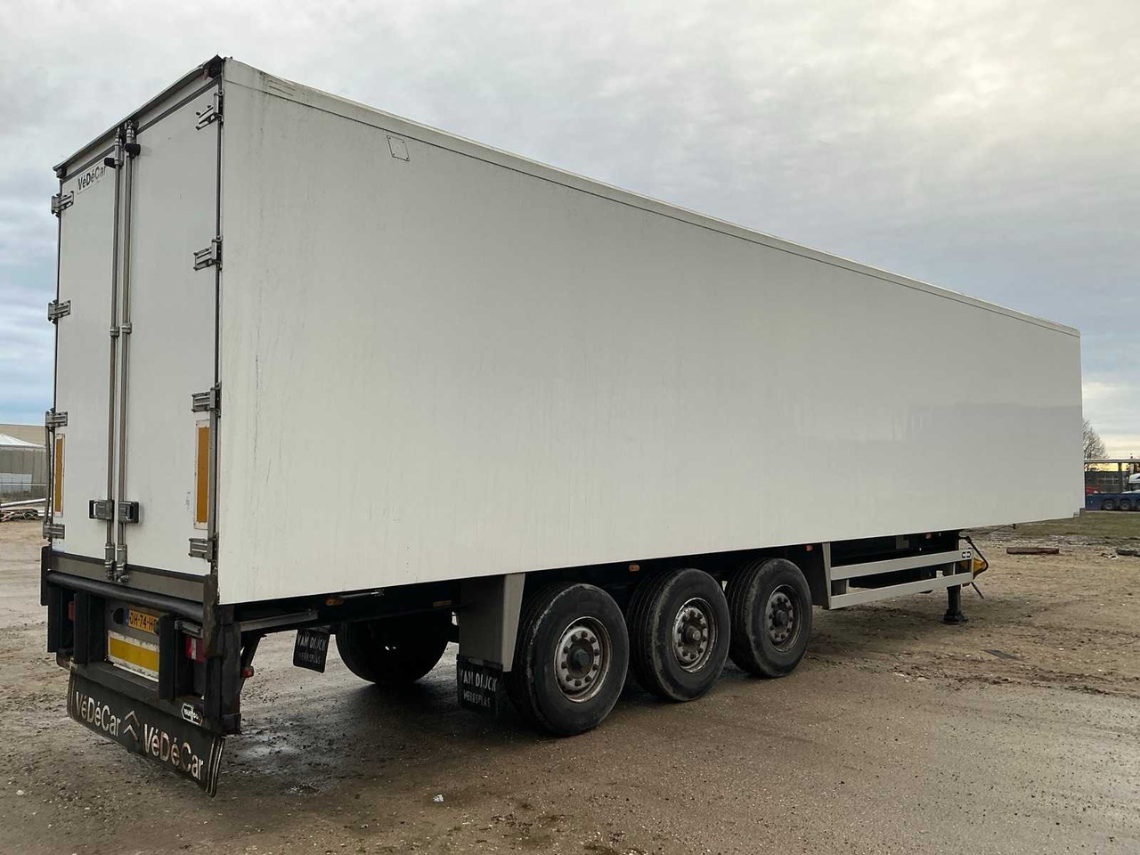 2003 VAN HOOL 3B0049 CONDITIONED SEMI-TRAILER - Semirremolque: foto 4 2003 VAN HOOL 3B0049 CONDITIONED SEMI-TRAILER - Semirremolque: foto 4