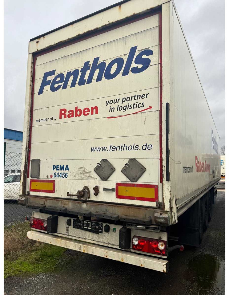 SCHMITZ CARGOBULL AG - SKO24 REFRIGERATED BOX SEMI-TRAILER - 2011 - SEMI-TRAILER - Semirremolque: foto 1 SCHMITZ CARGOBULL AG - SKO24 REFRIGERATED BOX SEMI-TRAILER - 2011 - SEMI-TRAILER - Semirremolque: foto 1