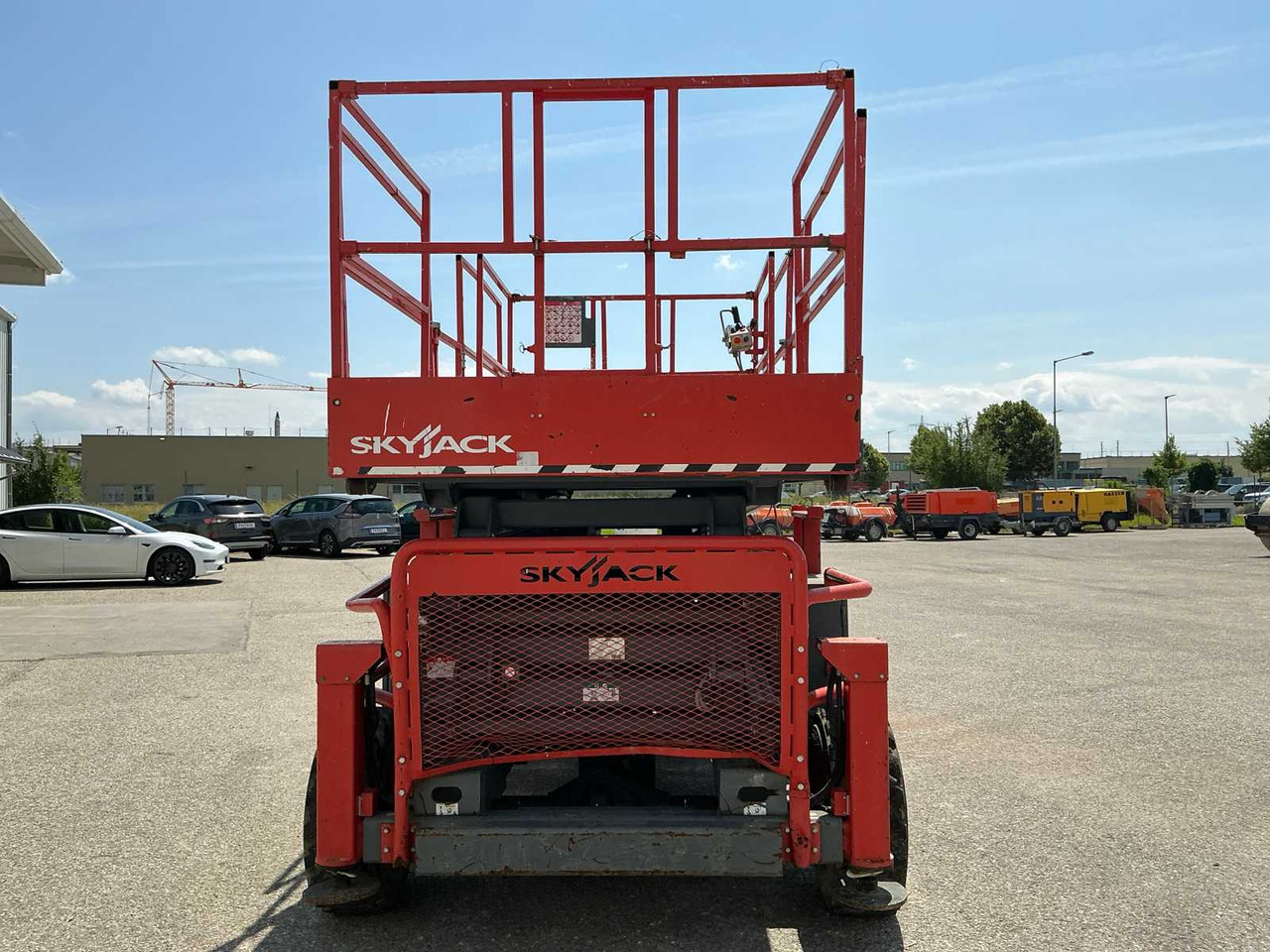 Skyjack SJ8841 RT 4x4 - Plataforma elevadora: foto 5 Skyjack SJ8841 RT 4x4 - Plataforma elevadora: foto 5