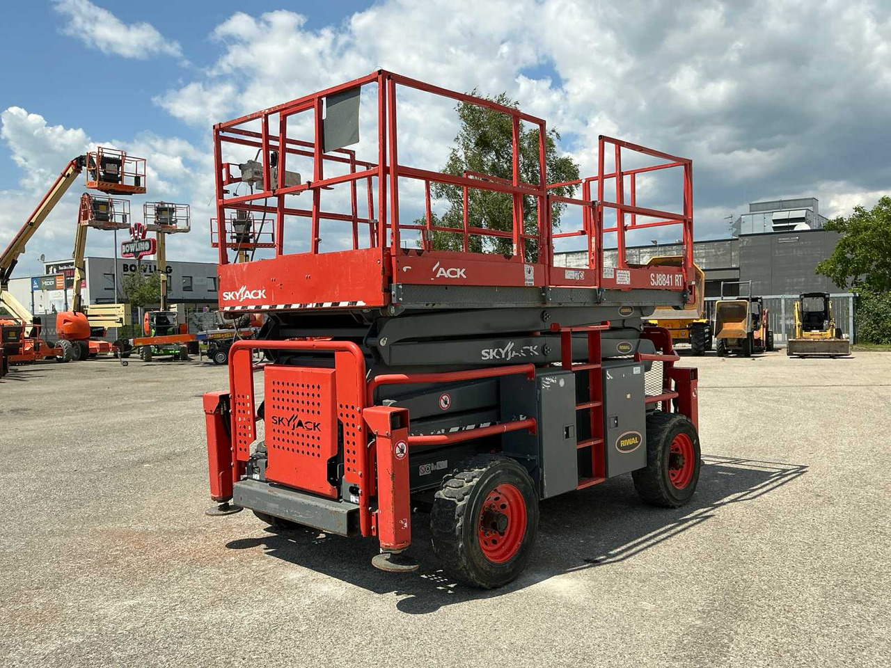Skyjack SJ8841 RT 4x4 - Plataforma elevadora: foto 2 Skyjack SJ8841 RT 4x4 - Plataforma elevadora: foto 2
