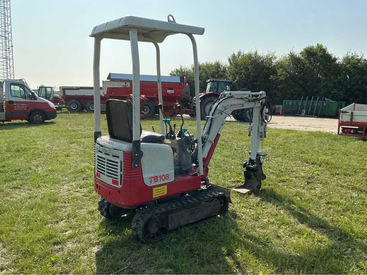 Takeuchi TB108 - Excavadora de cadenas: foto 5 Takeuchi TB108 - Excavadora de cadenas: foto 5