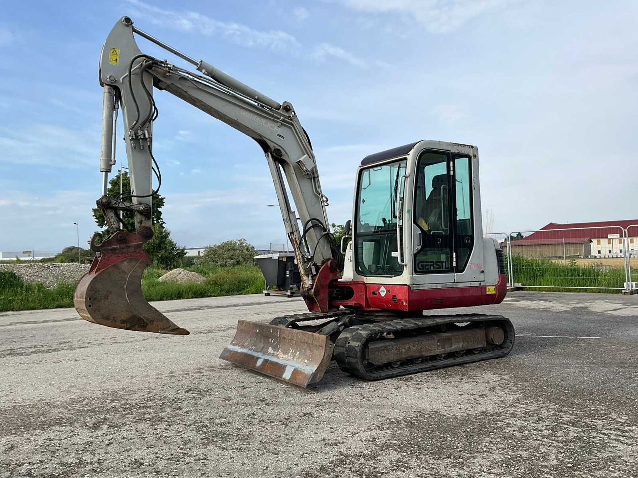 Takeuchi TB145 - Excavadora de cadenas: foto 1 Takeuchi TB145 - Excavadora de cadenas: foto 1